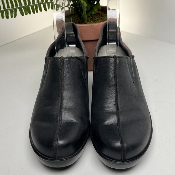 Ariat Women’s Kickback Leather Clogs Suede Heel Cup Boho Cowgirl Black Size 7 B - Picture 3 of 10